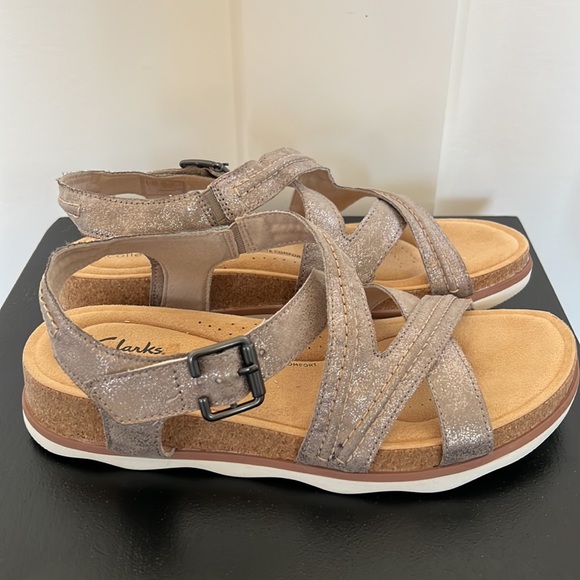 Clarks® Brynn Ave Women's Sandals - Picture 5 of 10